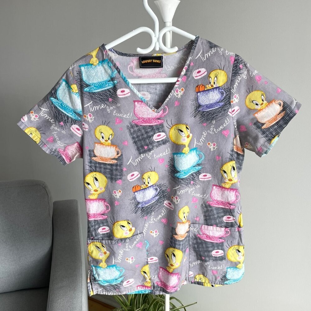Looney Tunes Scrubs Top V-Neck Short Sleeve Flannel Cotton Gray Women’s Small